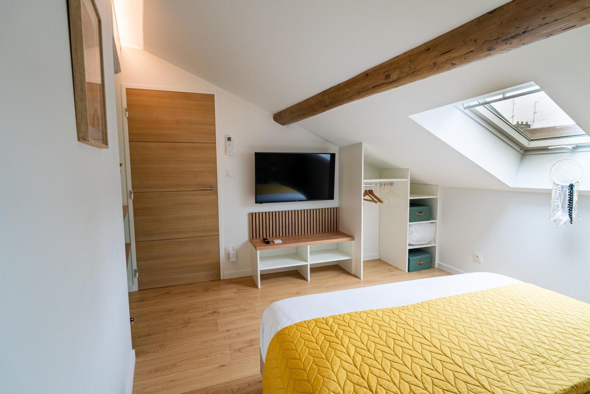 Au Duplex D'Or Centre Historique Apartment Besancon Exterior photo